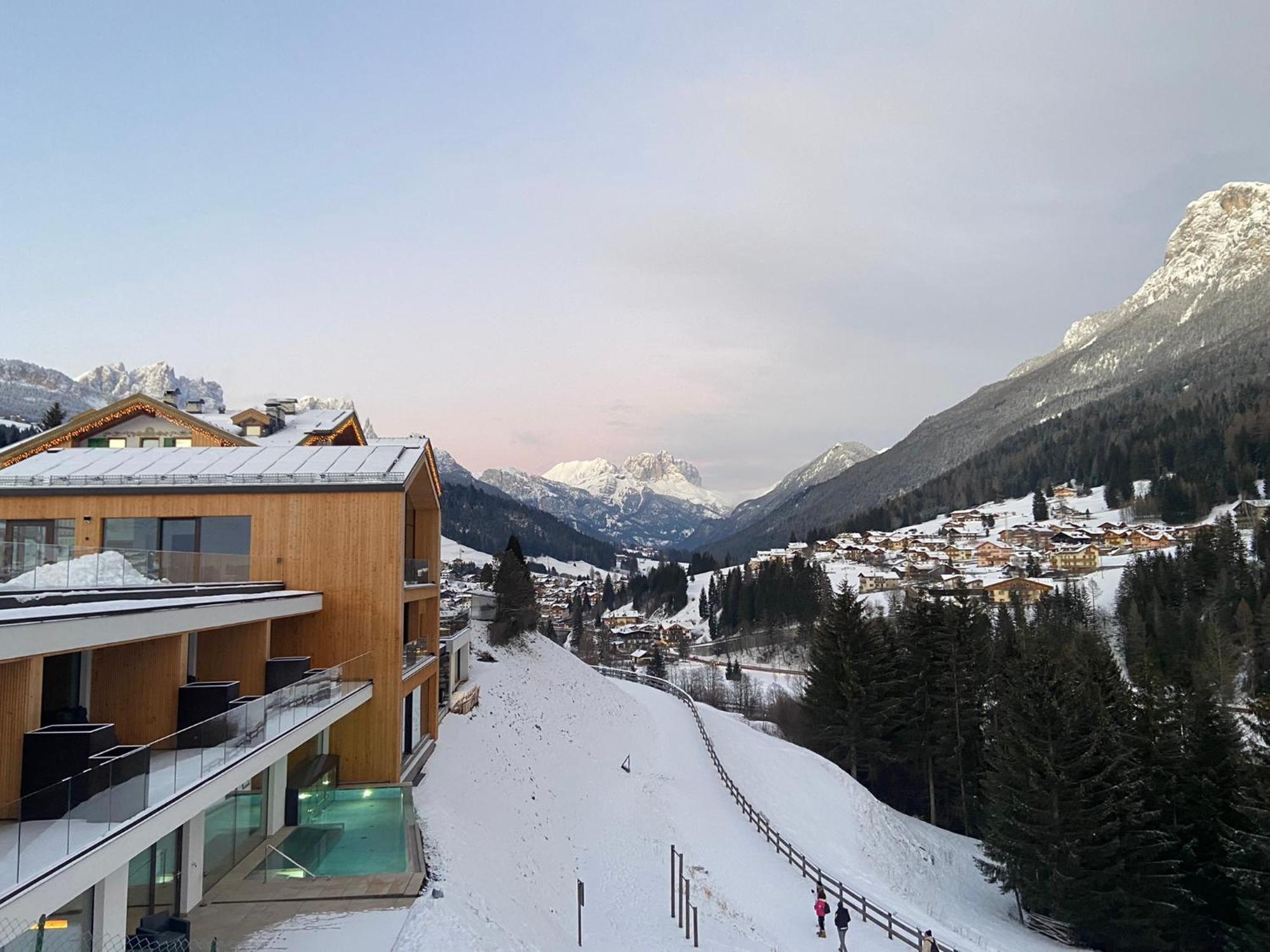 Hotel Latemar Soraga di Fassa Exterior foto